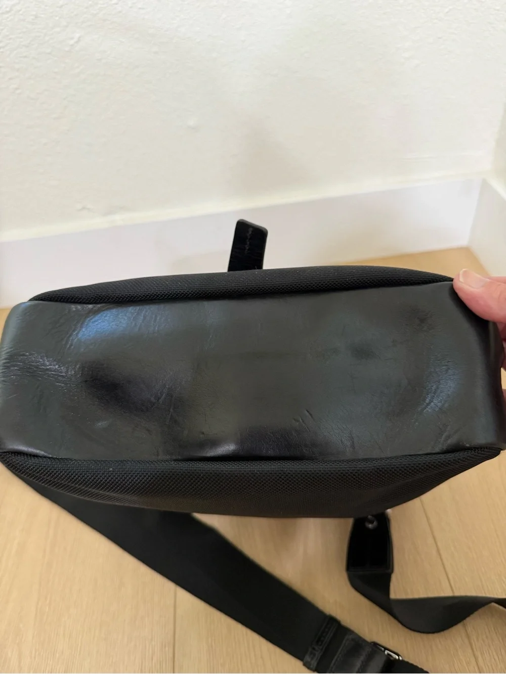 TUMI Black Leather & Ballistic Nylon Crossbody Messenger Bag